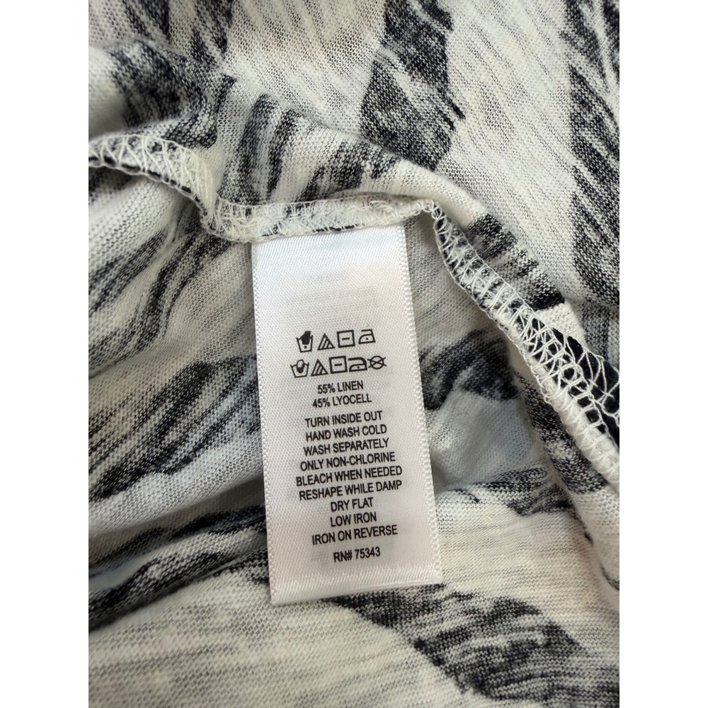 Tahari Zebra Print Linen Blend Top Black White 3/4 Sleeve Scoop Neck Small NEW - Picture 7 of 7